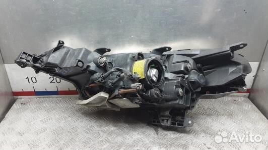 Фара правая citroen C-crosser (LEA01MU01)