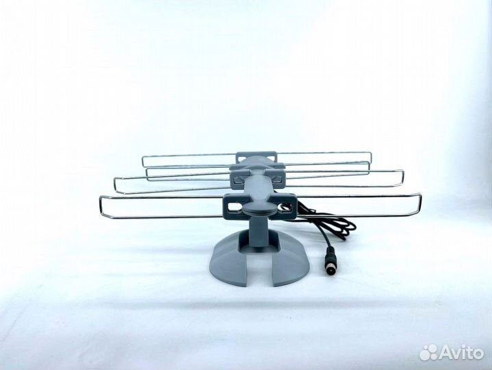 Антенна комнатная цифровая с усилителем