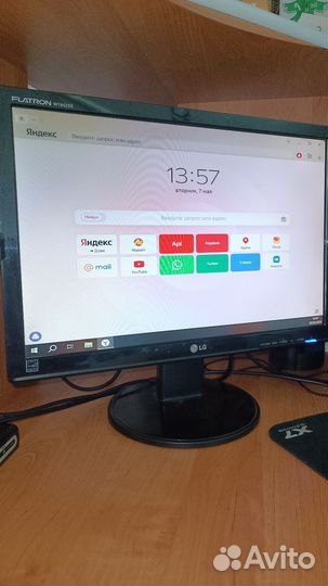 Монитор LG для компьютера