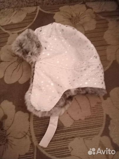 Шапка для девочки новая