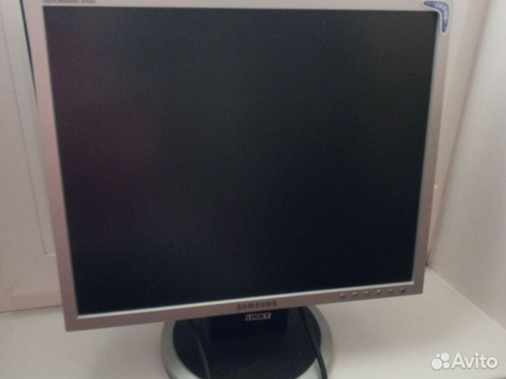 Монитор Samsung syncmaster 940n