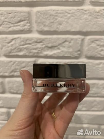 Кремовые тени Burberry Charchoal