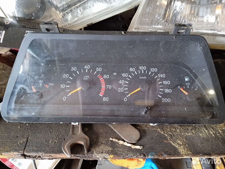 Панель приборов ваз 2110