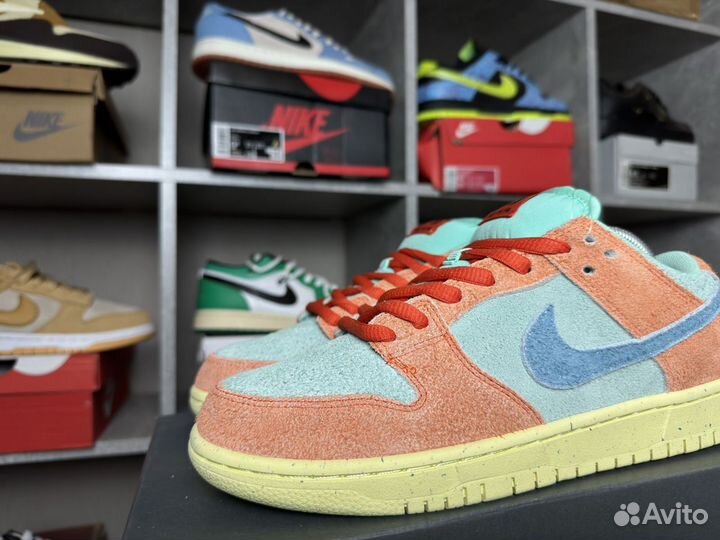 Nike SB Dunk Low Orange Emerald Rise Кроссовки