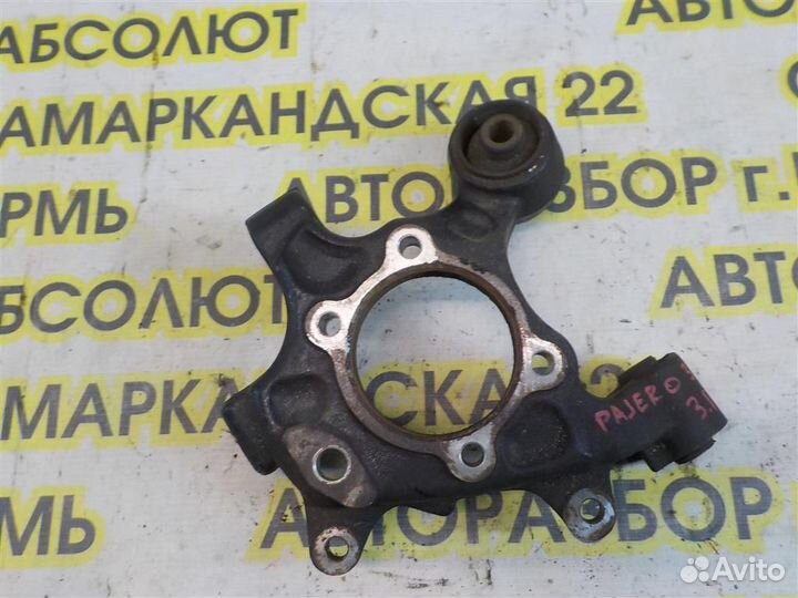 Кулак поворотный задний правый Mitsubishi Pajero