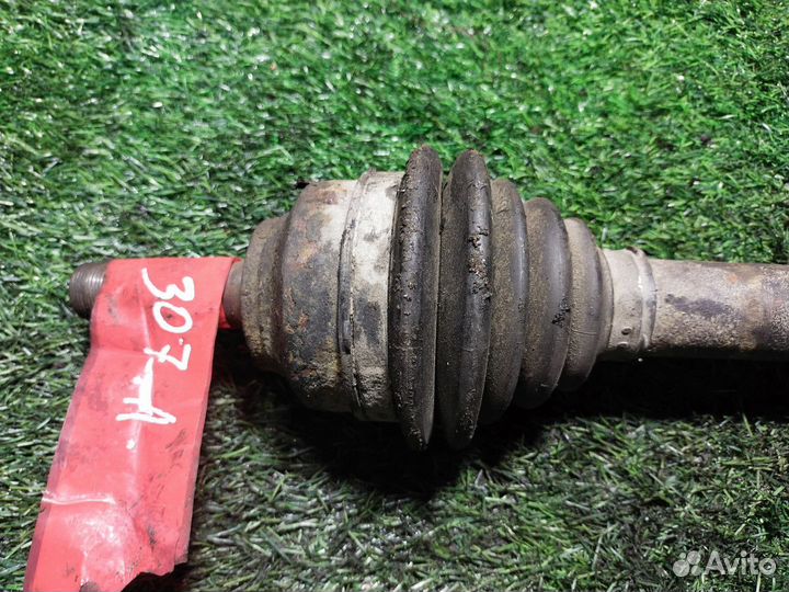 Привод передний левый Peugeot 307