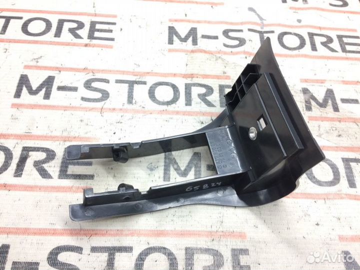 Накладка салазки сиденья правая Mercedes-Benz