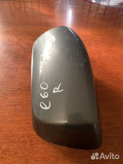 Накладка зеркала правая бмв е60