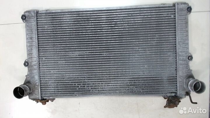 Радиатор интеркулера Toyota RAV 4, 2011