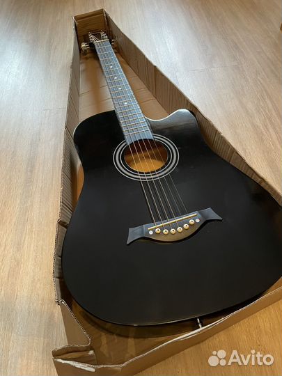Гитара новая