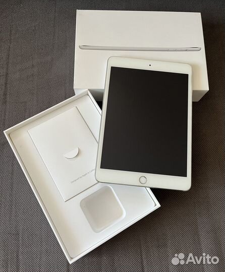 Планшет apple iPad mini 3 Wi-Fi Cellular 64 Gb