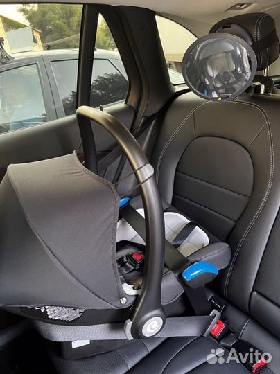 Зеркало для наблюдения за ребенком в автомобиле