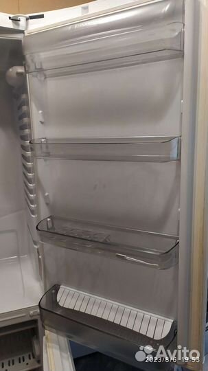 Холодильник Hotpoint Ariston бу