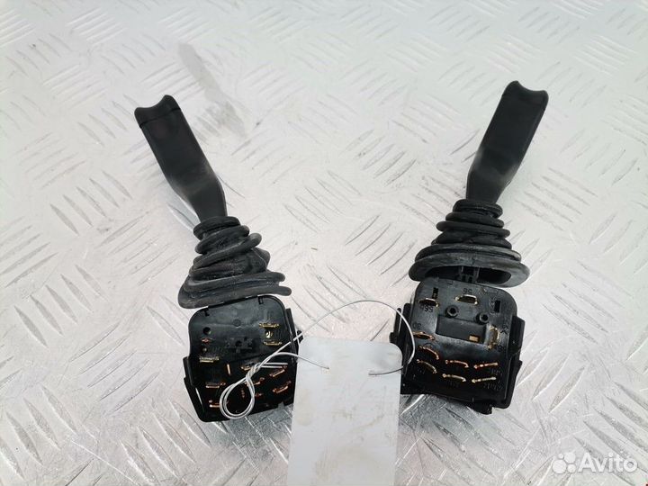 Переключатель поворотов Opel Zafira (A) 2002