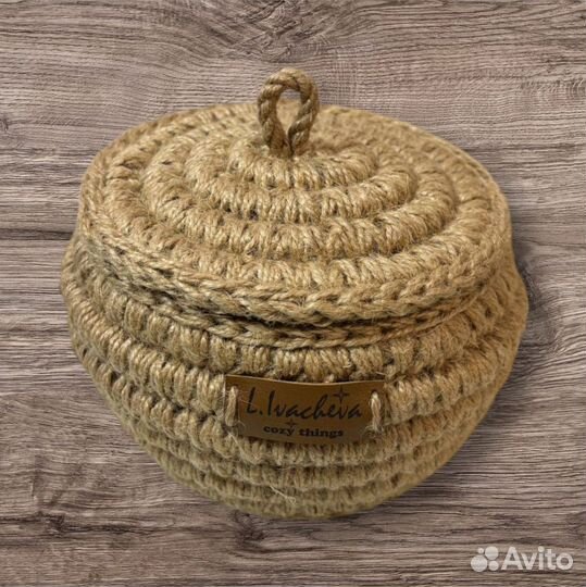 Корзина с крышкой