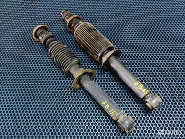 Стойка задняя Nissan Sunny fb15