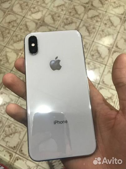 iPhone X, 64 ГБ