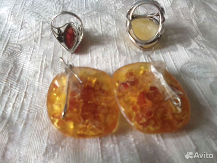 Серьги+2 кольца из янтаря