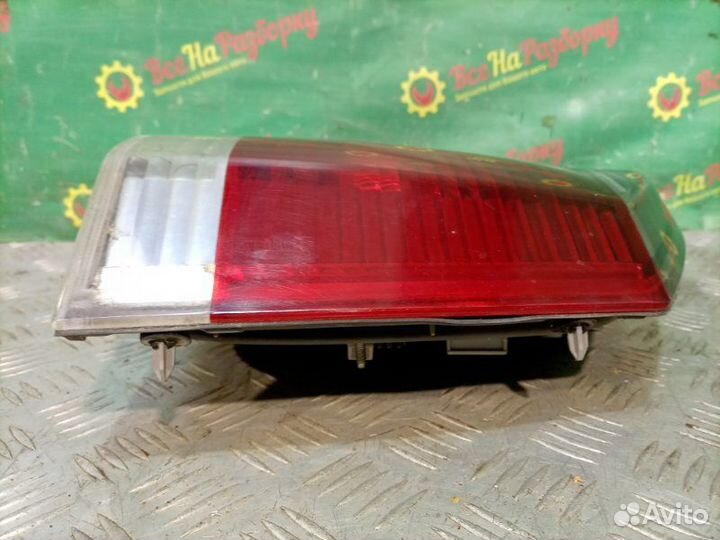 Фонарь задний правый Opel Vectra C седан 1.8 Z18XE