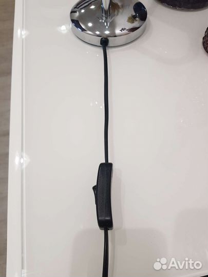 Настольная лампа с лампочкой