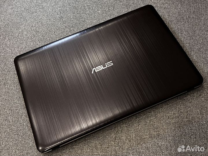 Ноутбук Asus x540M