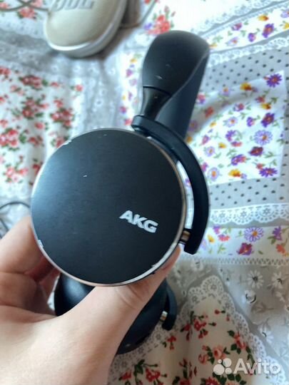 Беспроводные наушники akg Y500 wireless