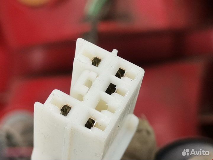 Фонарь задний для Mitsubishi Space Star MR586014