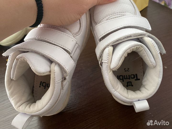 Кроссовки завышенные,томби