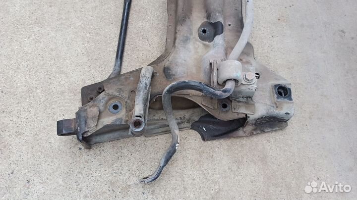 Подрамник Балка передней подвески Пежо 207