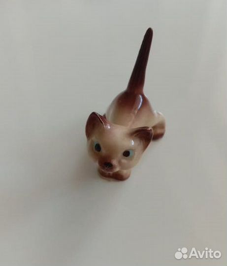 Фарфоровая фигурка кошки Hagen Renaker (США)