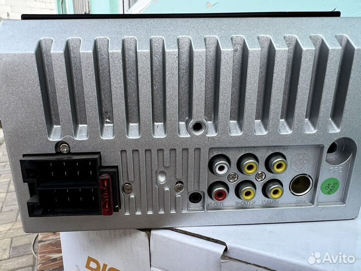 Двухдиновая автомагнитола digma DCR-500