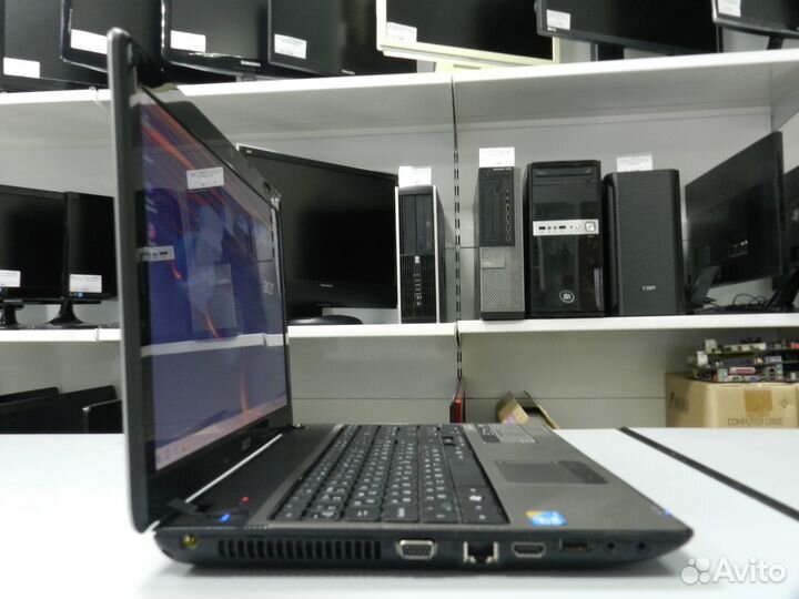 Ноутбук Acer Core i3, 6GB, SSD 120GB