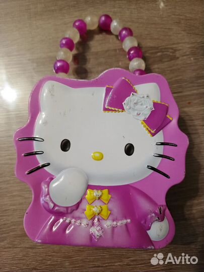 Коробки жестяные и фанерные