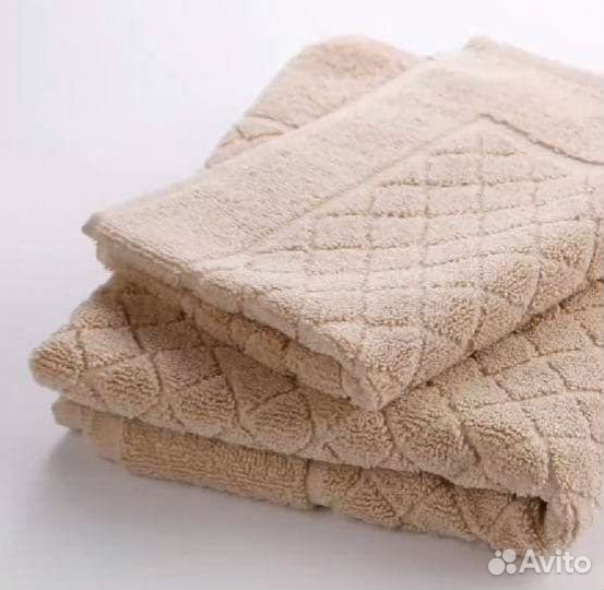 Полотенца, коврики для ванной