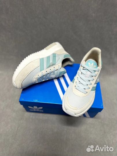 Кроссовки Adidas Retropy F2 женские