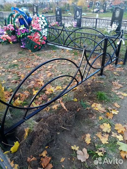 Оградки, столики и лавочки