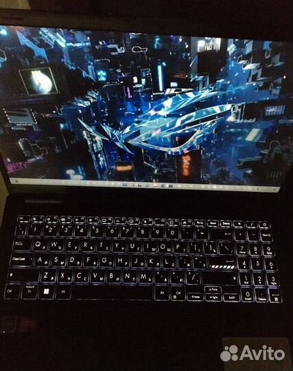 Новый Asus Vivobook Go 15 oled R5 7520U/16/512Gb