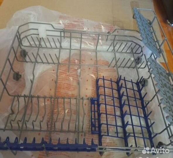 Корзина компактной посудомоечной машины