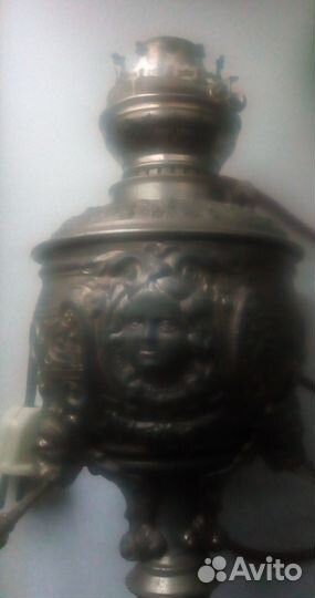 Лампа настольная