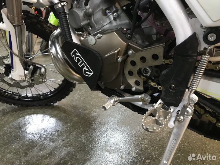 Защита картера и прогрессии GR8 T250L (2T) Enduro