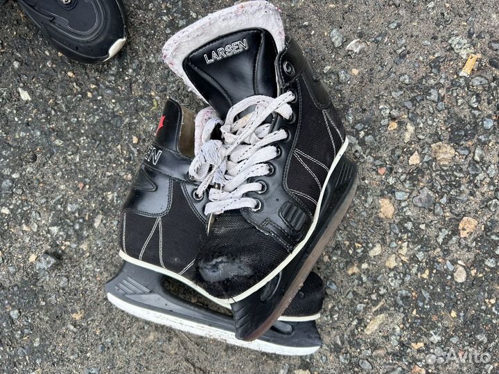 Коньки хоккейные