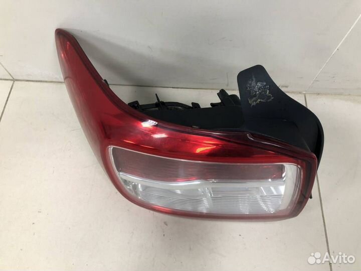 Фонарь задний наружный левый Renault Logan 2 2014