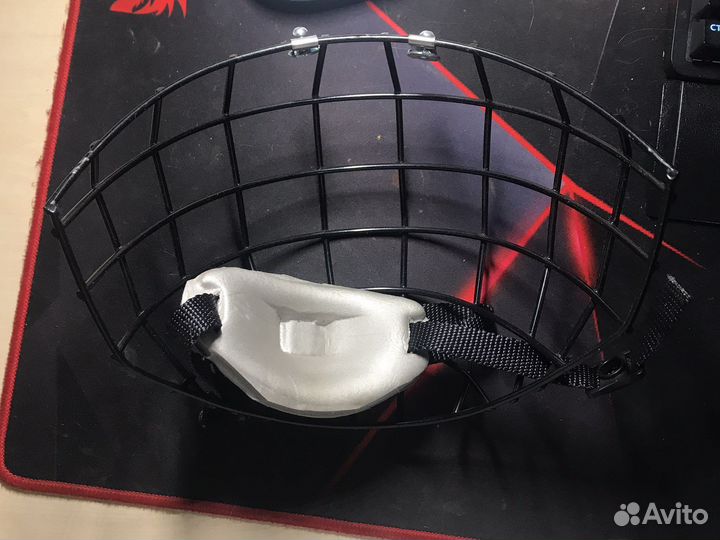 Решеткадля хоккейного шлема