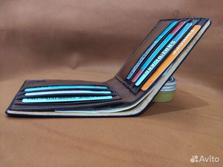 Мужской кошелек би-фолд