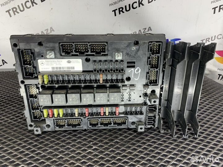 A0014461658 Блок предохранителей