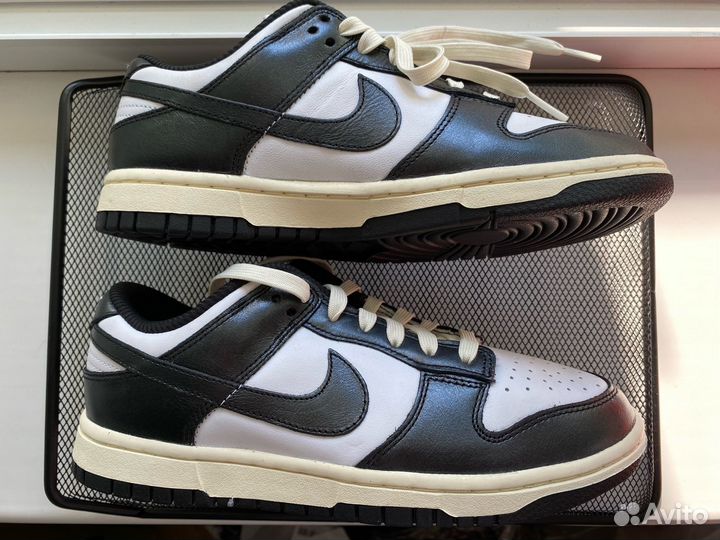 Nike Dunk Low Vintage Panda