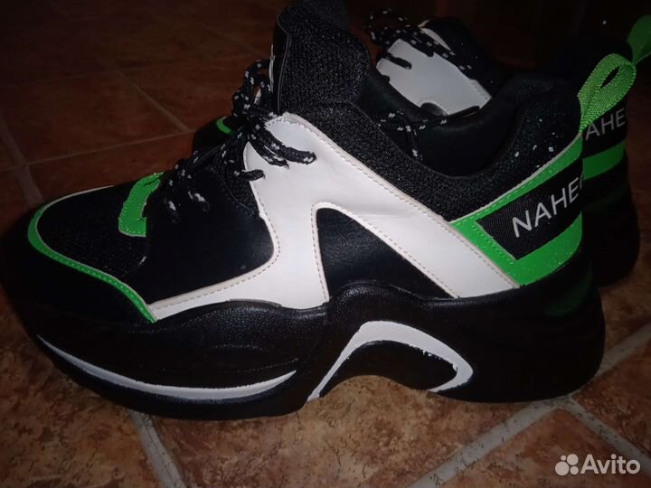 Кроссовки 38 размер