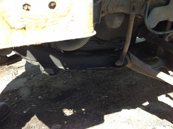 Передний подрамник для Рено Меган 1