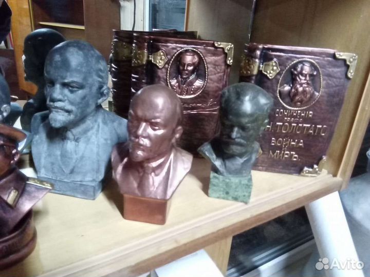 Бюсты людей СССР