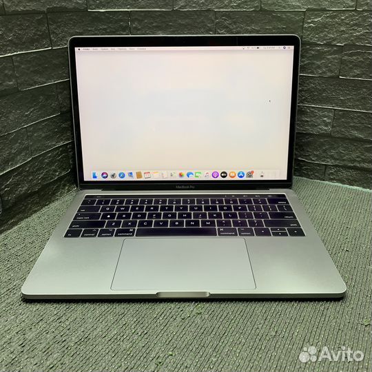 Оригинальный МАКБУК Pro 13 2017